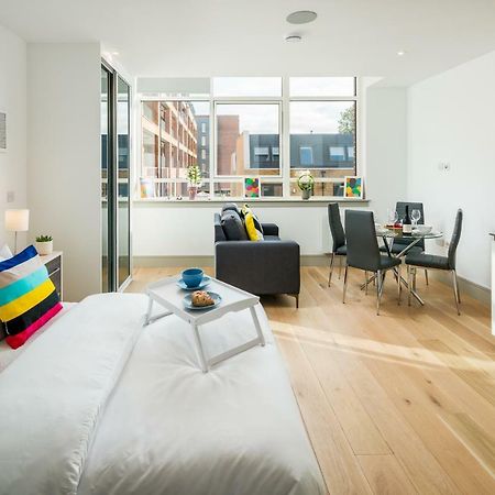 Modern London City Apartment - Victoria Line Εξωτερικό φωτογραφία