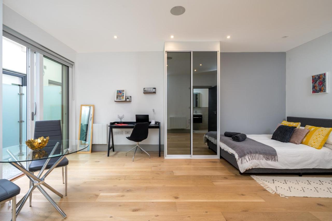 Modern London City Apartment - Victoria Line Εξωτερικό φωτογραφία