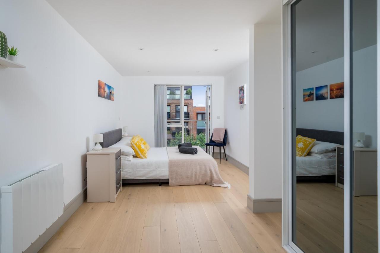 Modern London City Apartment - Victoria Line Εξωτερικό φωτογραφία